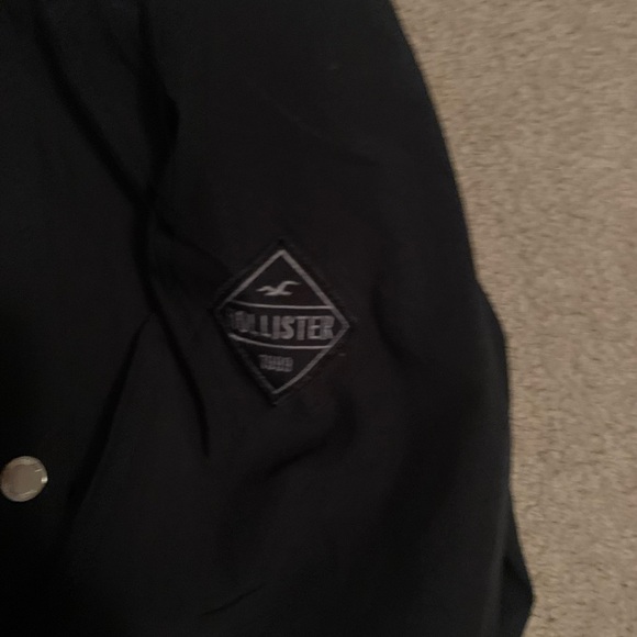 Like new Hollister winter jacket xs - Picture 3 of 3